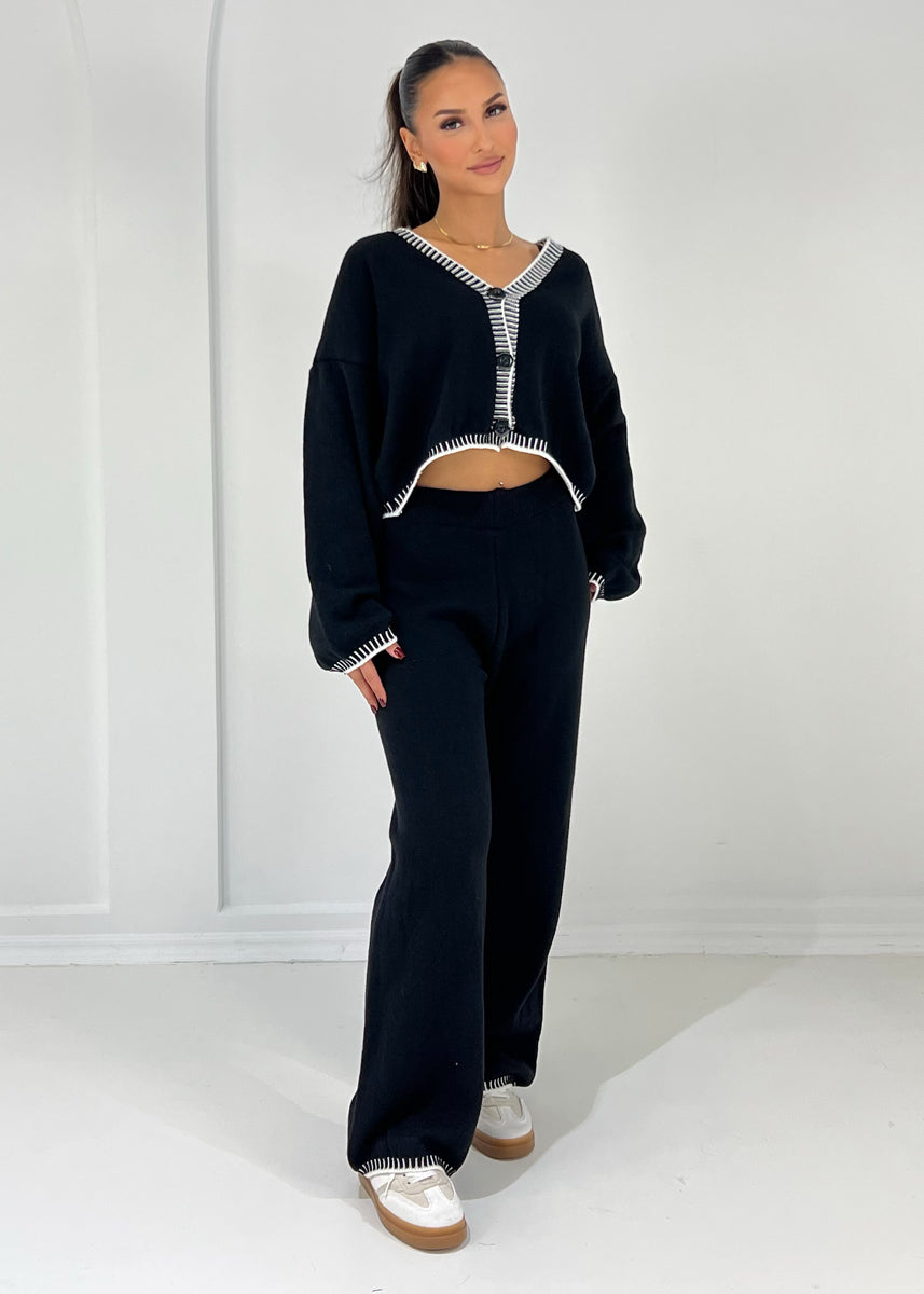 Estee Lumière Knit Ensemble